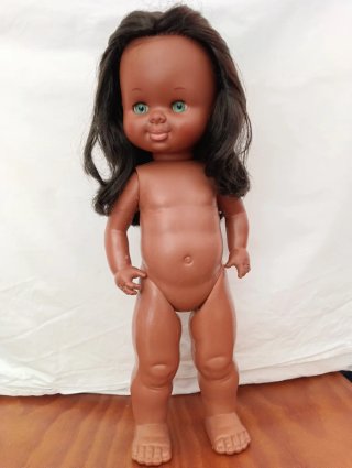 Muñeca graciosa negra de famosa