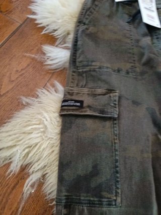 Pantalón Cargo Zara. Nuevo con Etiqueta