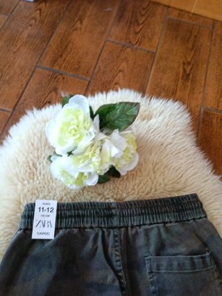 Pantalón Cargo Zara. Nuevo con Etiqueta