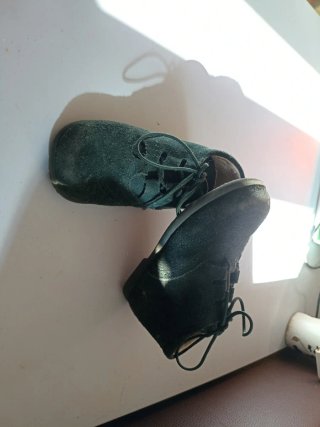 Zapatitos de bebé verde