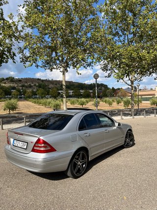 Mercedes-Benz Clase C 2003