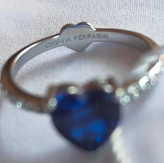 Anello Chiara Ferragni cuore blu e zirconi