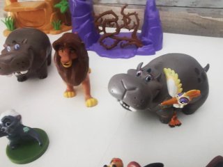 Juego de figuras de la Guardia del León