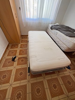 Cama articulada eléctrica + Colchón+ 2 Barandillas