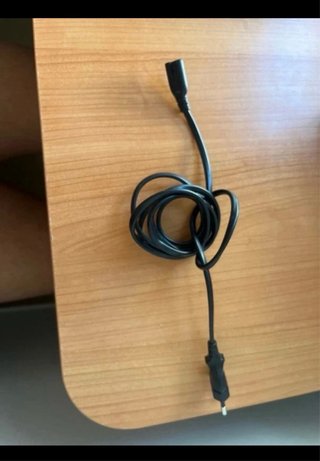 PS4 (PlayStation 4) con 4 juegos
