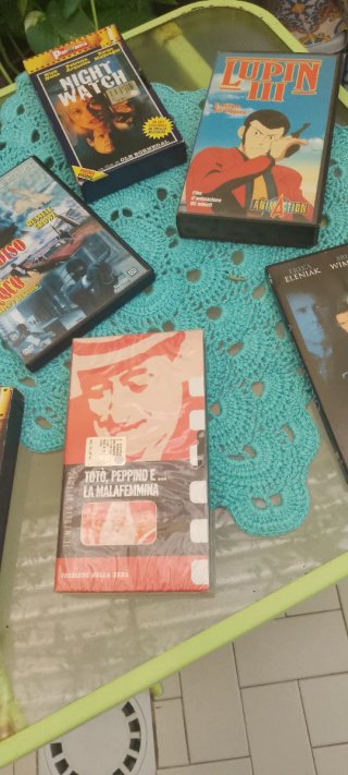5 VHS anni '80 e 2 DVD