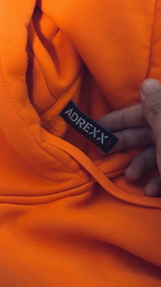 Sudadera Nike Naranja Intenso – Swoosh Bordado | S
