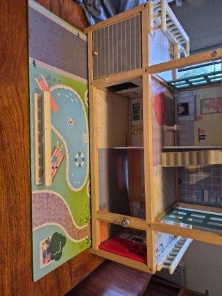 Casa de muñecas de madera Hape