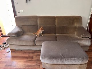Sofá de 4 plazas en tela beige/marrón