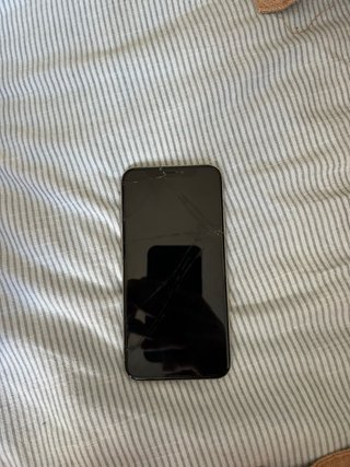 iPhone X Bianco. ROTTO (vendere per parti)