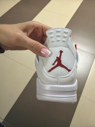 Jordan 4 Bianche Rosse Nuove, limited edition