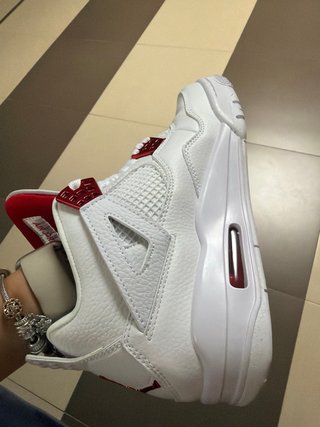 Jordan 4 Bianche Rosse Nuove, limited edition