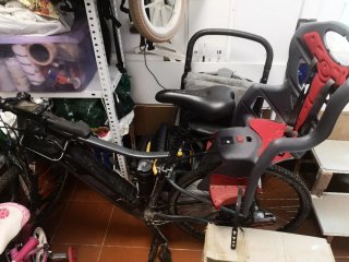 Bicicleta Eléctrica con Silla Infantil