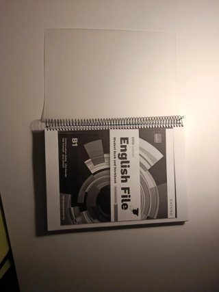 English File 5th Edition B1. Student's Book