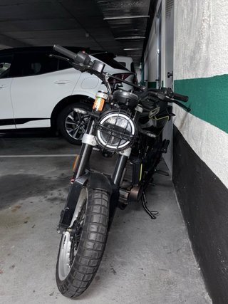 Husqvarna Svartpilen 401 2018 - Impecable