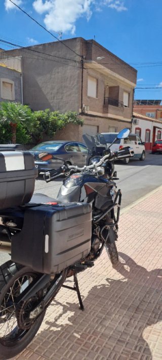 BMW F800GS Adventure Negra y Gris
