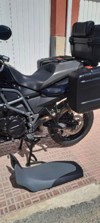 BMW F800GS Adventure Negra y Gris
