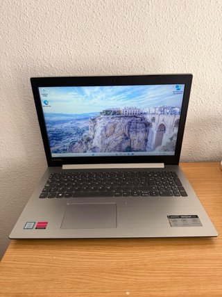Portátil Lenovo 15.6 i7 8ª Gen 1TB SSD + 500GB