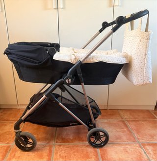 Cybex Melio Negro: Silla + Capazo + Accesorios