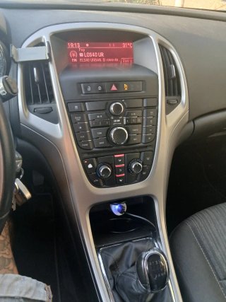Opel Astra 2011