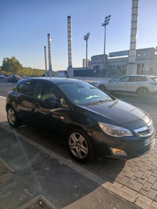 Opel Astra 2011