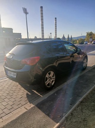 Opel Astra 2011