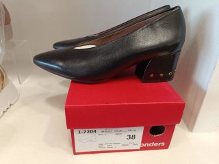 Zapatos Wonders Negros Mujer
