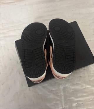 Jordan 1 Low Negro