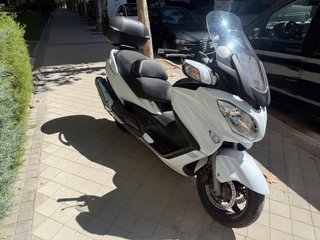 Suzuki Burgman 650 executive
