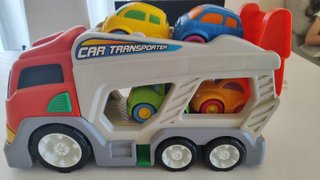 Camión Transportador con 4 Coches de Juguete