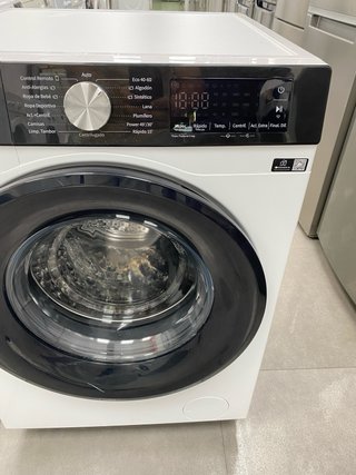 Lavadora Hisense Carga frontal clase A con envio