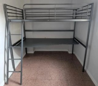 Cama alta Ikea con escritorio