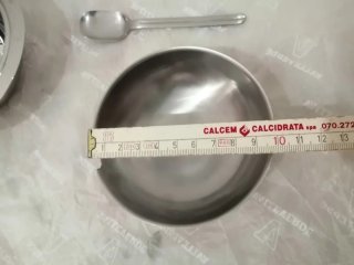 Formaggera in metallo con cucchiaio