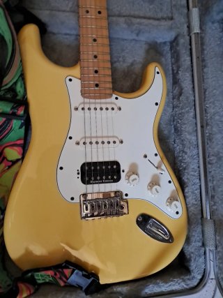 Fender Stratocaster MIM 2020