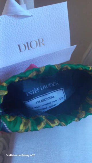 Sacchettino Estée Lauder blu e fucsia