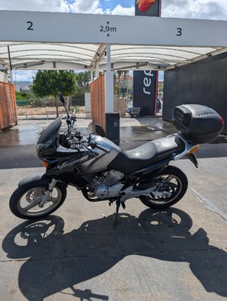 Honda Varadero XL 125 V Negra
