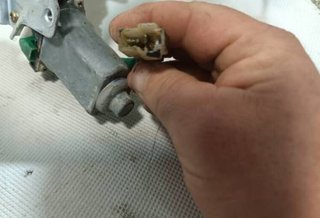37313 mr144596 062100 6524 elevalunas mitsubishi