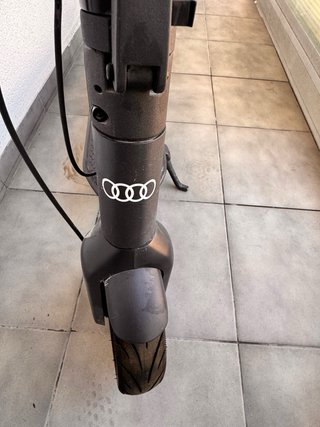 Patinete Eléctrico Audi