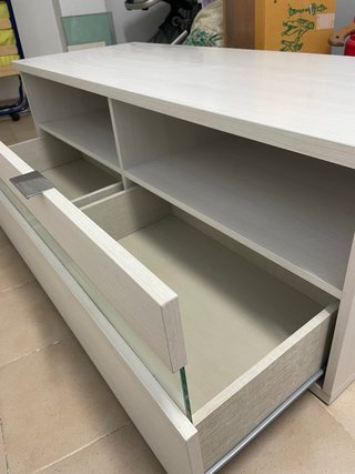 Mesa TV madera blanca