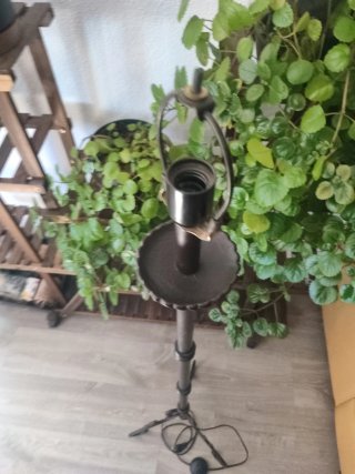 Lámpara de pie hierro forjado