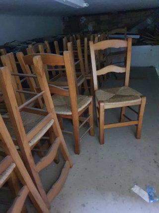 Silla de madera y enea