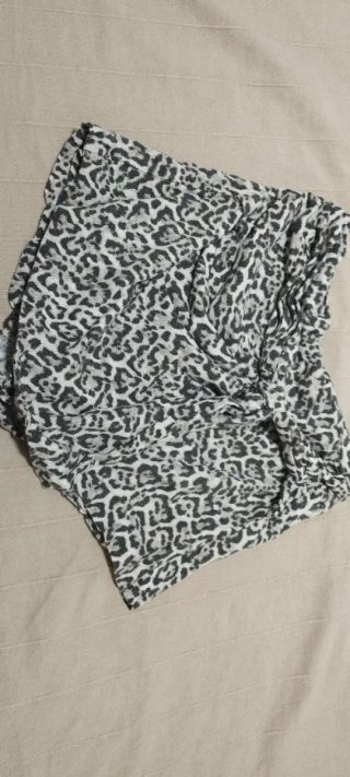 Falda pantalón animal print Stradivarius T.34