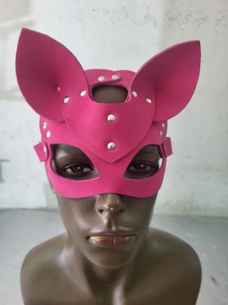 Antifaz de piel rosa con orejas