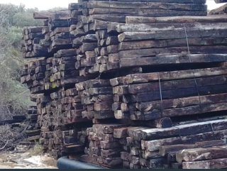 Traviesas de tren de madera