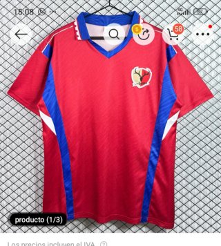 Camiseta de fútbol roja y azul