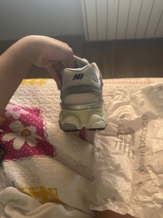 New Balance 9060 Beige/Gris