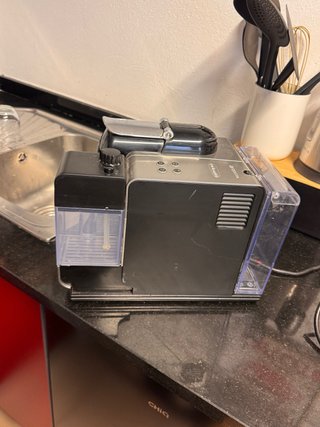 Cafetera Nespresso DeLonghi