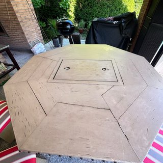 Mesa con bbq incluida de madera maciza de roble