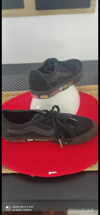 Deportivas Vans Negras Multicolor