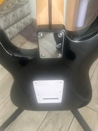 Guitarra Eléctrica Squier Sonic Stratocaster Negra